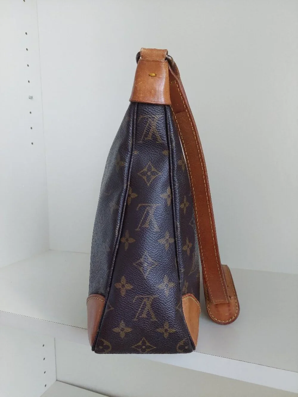 Louis Vuitton Boulogne 30 Monogram Canvas Shoulder Bag